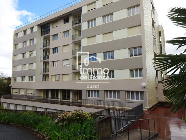 Vente appartement 4 pièces 77 m² à La Roche-sur-Yon (85000)