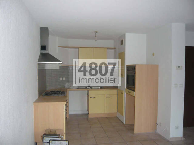Location appartement 2 pièces 44 m² à Marnaz (74460)