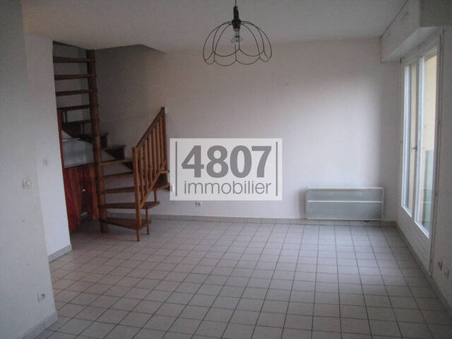 Location appartement 2 pièces 46 m² à La Roche-sur-Foron (74800)