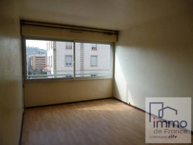 Location Appartement studio 1 pièce 23 m² Le Puy-en-Velay (43000)