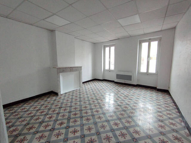 Location Appartement 2 pièces 83.61 m² Simiane-Collongue (13109)