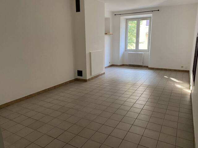 Location appartement 2 pièces 57 m² à Aubenas (07200)