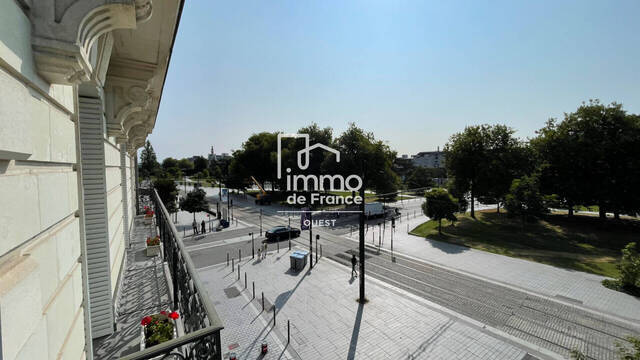Vente appartement 4 pièces 111 m² à Nantes (44000)