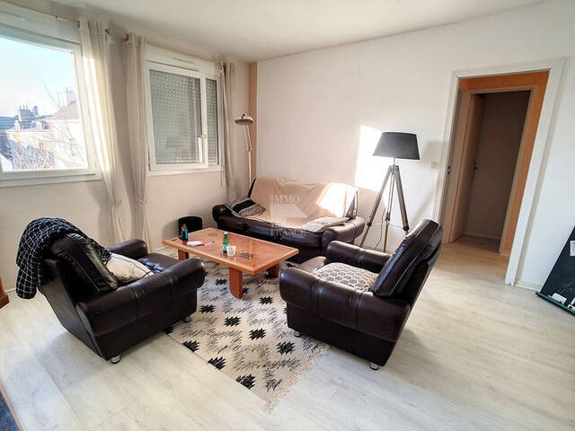 Location Appartement 2 pièces 48.8 m² Laval (53000)