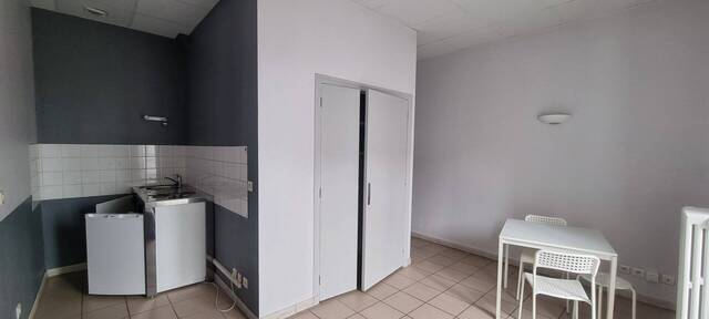 Location appartement 1 pièce 24 m² à Privas (07000)