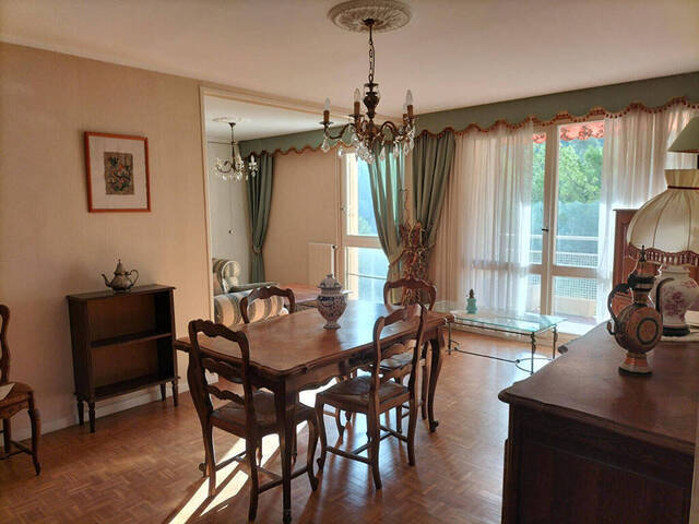 Location Appartement 4 pièces 83.93 m² Marseille 9e Arrondissement (13009)