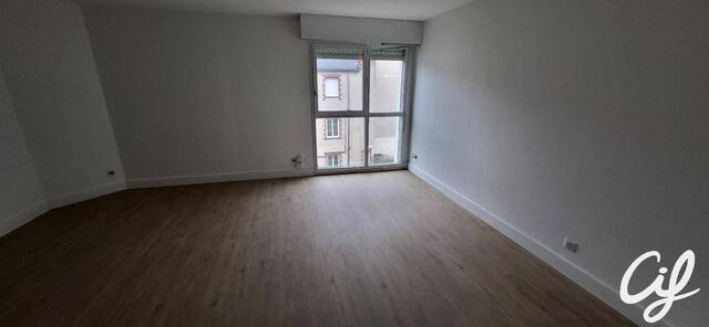 Location Appartement t1 30 m² Nantes (44000) St Donatien/Jardin des Plantes-Jardin des Plantes