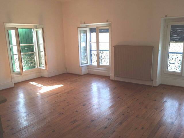 Location appartement 4 pièces 93.37 m² à Valence (26000)