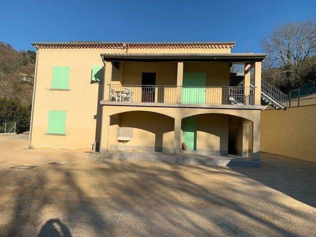 Location maison 3 pièces 85.6 m² à Vals-les-Bains (07600)