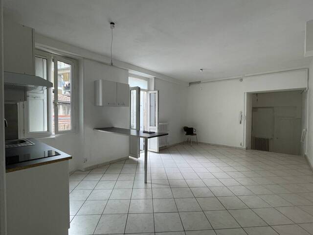 Vente appartement 2 pièces 58 m² à Valence (26000)