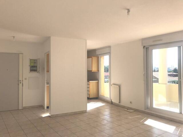 Location appartement 3 pièces 70 m² à Valence (26000)