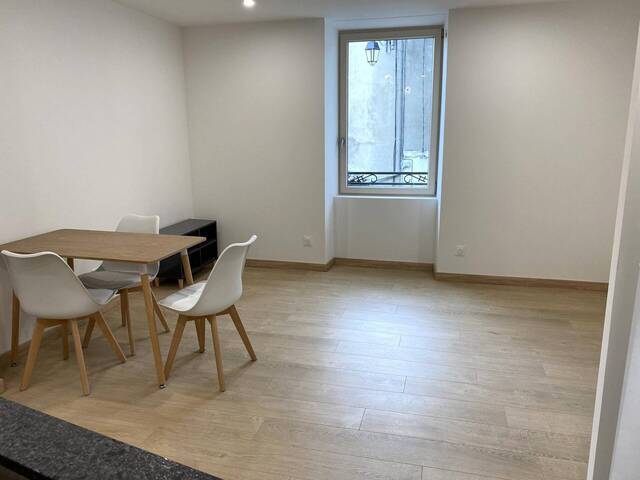 Location appartement 2 pièces 33.2 m² à Lachapelle-sous-Aubenas (07200)