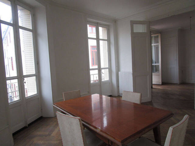 Vente appartement 4 pièces 112 m² à Mâcon (71000) CENTRE VILLE