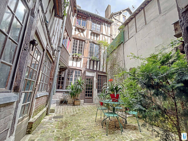 Vente maison 8 pièces 219.61 m² à Rouen (76000)