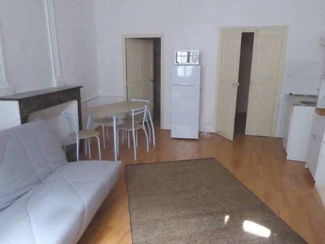 Location appartement 1 pièce 32 m² à Aubenas (07200)