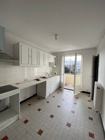 Location appartement 4 pièces 88.47 m² à Valence (26000)