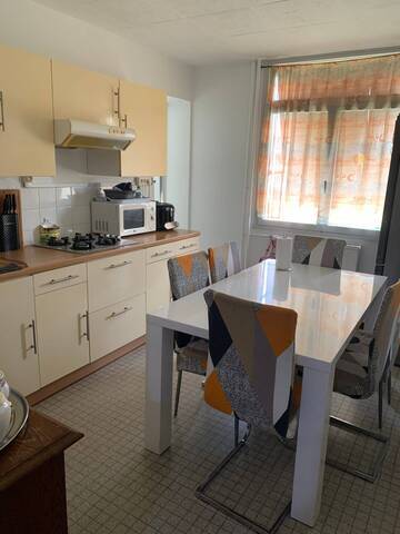 Location appartement 4 pièces 89.84 m² à Valence (26000)