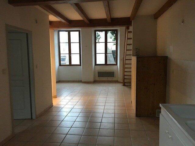 Location appartement 4 pièces 59.45 m² à Les Vans (07140)