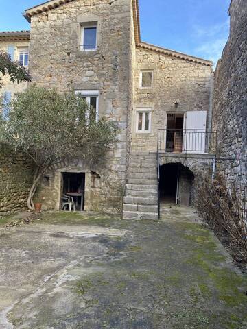 Location maison traditionnelle 4 pièces 95 m² à Berrias-et-Casteljau (07460)