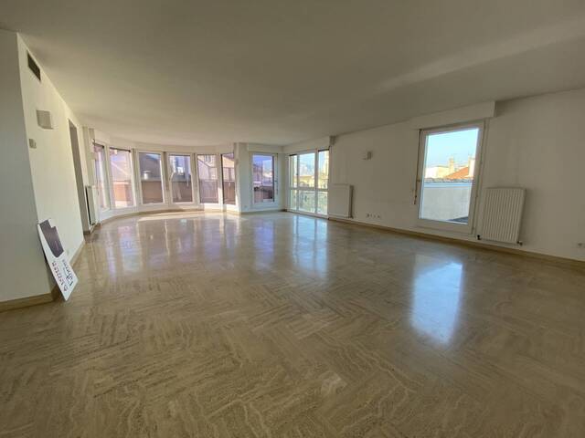 Location appartement 4 pièces 129.11 m² à Valence (26000)