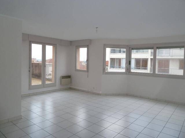 Location appartement 5 pièces 107.29 m² à Romans-sur-Isère (26100)