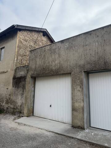 Location stationnement 15 m² à Romans-sur-Isère (26100)