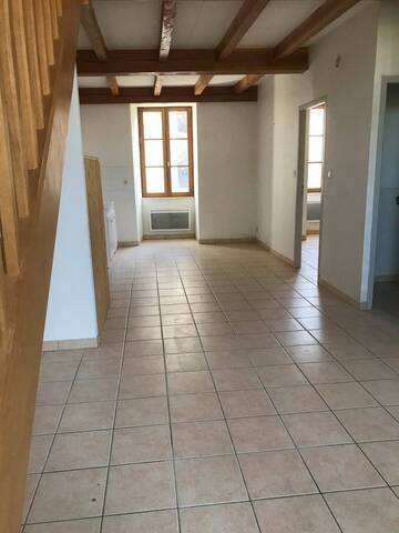 Location appartement 4 pièces 59.45 m² à Les Vans (07140)