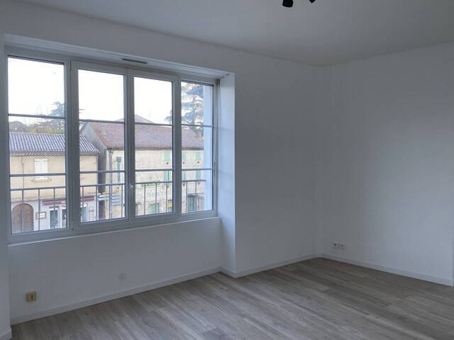 Location appartement 3 pièces 67.1 m² à Les Vans (07140)