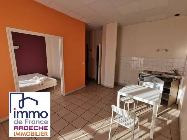 Location appartement 2 pièces 34 m² à Privas (07000)