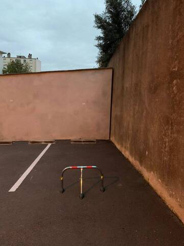 Location stationnement 10 m² à Valence (26000)