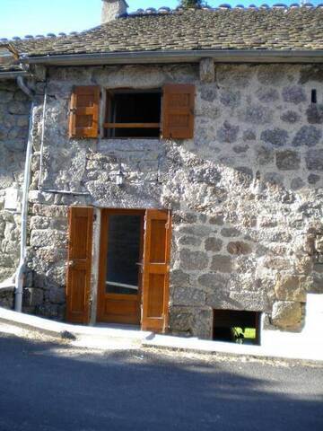 Location Appartement t3 57 m² Rieutort-de-Randon (48700)