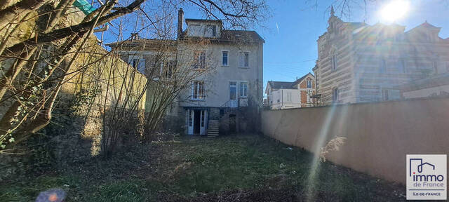 Location Maison 8 pièces 175.26 m² Rocquencourt (78150)