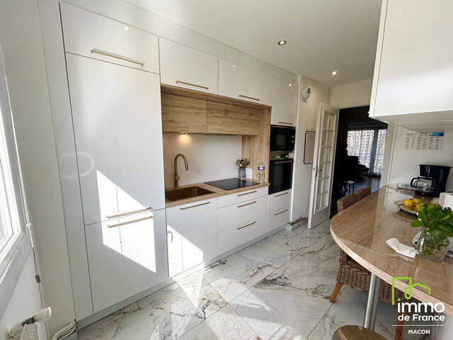 Vente appartement 4 pièces 85 m² à Mâcon (71000)