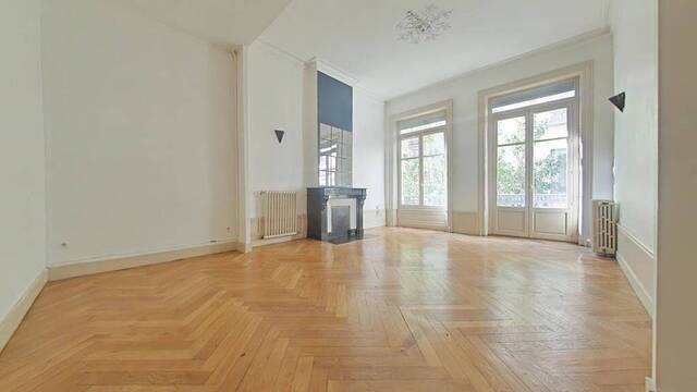 Location appartement t4 92 m² à Saint-Étienne (42000) HYPER CENTRE