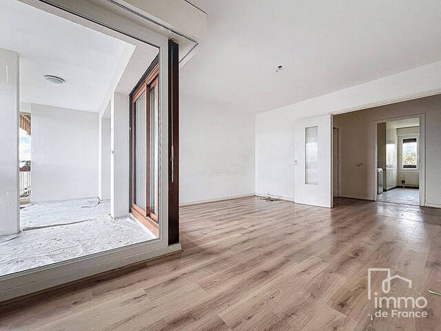 Vente Appartement 3 pièces 79 m² Ferney-Voltaire (01210)
