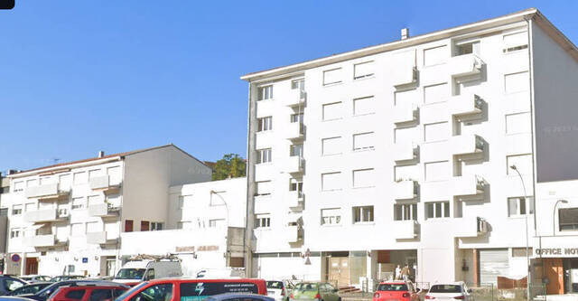 Location Appartement studio 1 pièce 24 m² Villefranche-de-Rouergue (12200)