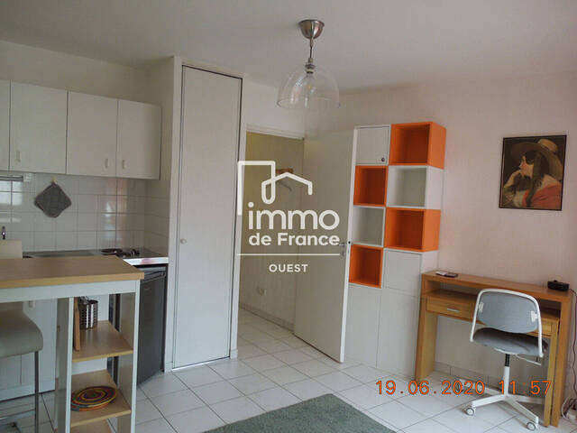 Location Appartement 1 pièce 19.75 m² Angers (49100)