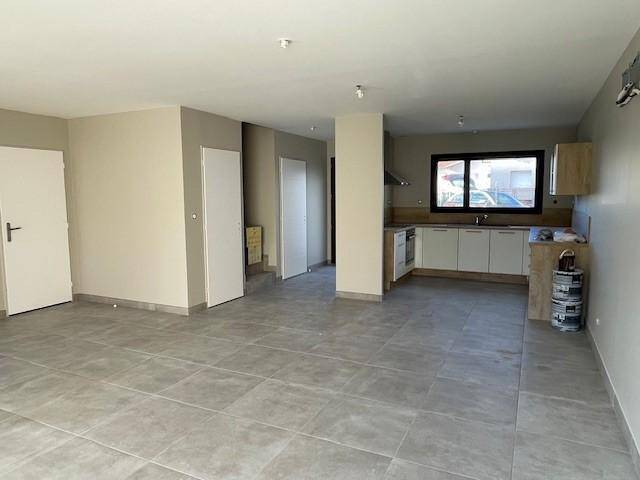 Location maison 4 pièces 104 m² à Valence (26000)