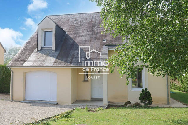 Location maison 6 pièces 98.53 m² à Sainte-Gemmes-le-Robert (53600)