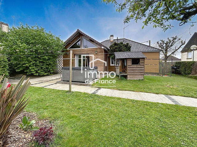 Vente maison 4 pièces 110 m² à Saint-Berthevin (53940)