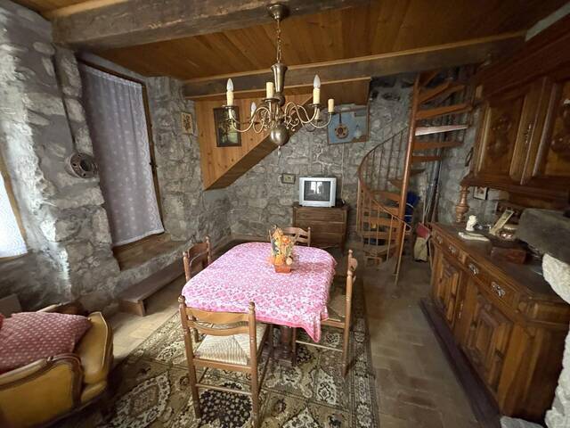 Vente maison 4 pièces 57 m² à Montpezat-sous-Bauzon (07560)