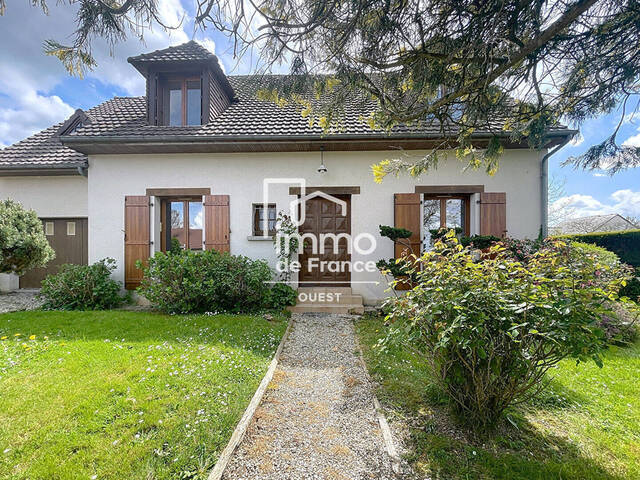 Vente maison 7 pièces 128.85 m² à Torcé-Viviers-en-Charnie (53270)