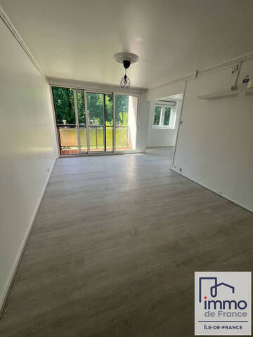 Location Appartement 4 pièces 69.9 m² Clichy-sous-Bois (93390)
