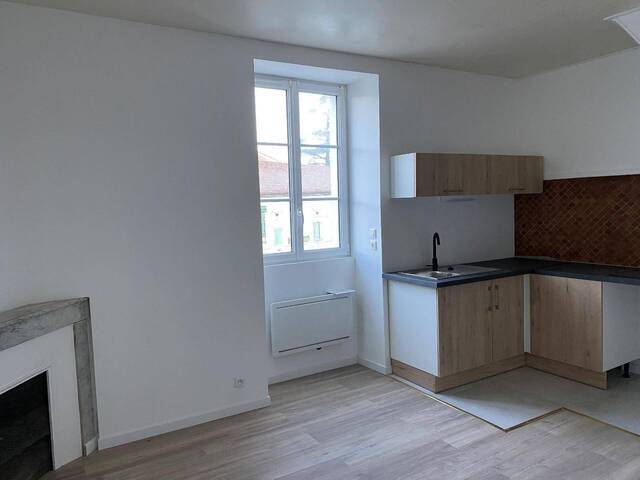 Location appartement 3 pièces 67.1 m² à Les Vans (07140)