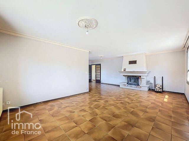 Vente maison 4 pièces 125 m² à Injoux-Génissiat (01200)