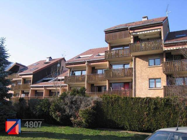 Location Appartement 1 pièce 15.3 m² Sallanches (74700)