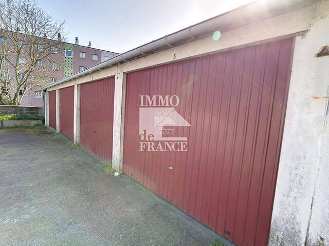Location stationnement parking / box à Laval (53000)