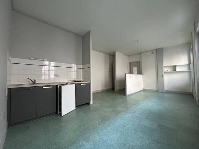 Location Appartement studio 1 pièce 36 m² Saint-Étienne (42100) TREFILERIE