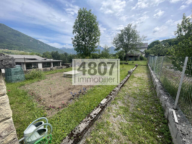 Vente terrain 440 m² à Vougy (74130)