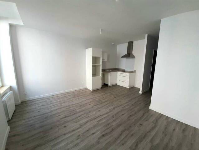 Location Appartement t2 43 m² Chazelles-sur-Lyon (42140)